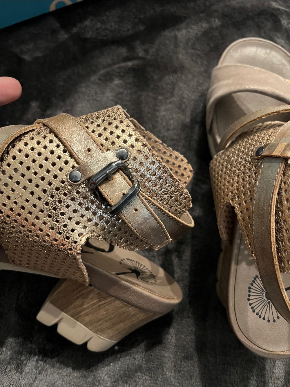 OTBT Leather Gold Metallic Perforated Block Heel Sandals - Picture 4 of 9
